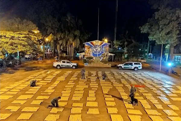 Secuestraron más de cuatro toneladas de marihuana oculta entre sandías y melones