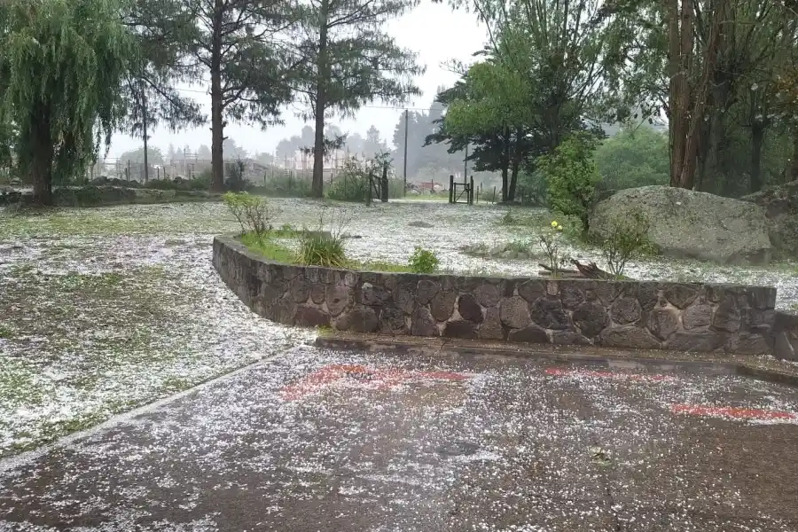 Granizo en Tafí del Valle: impactantes videos y fotos