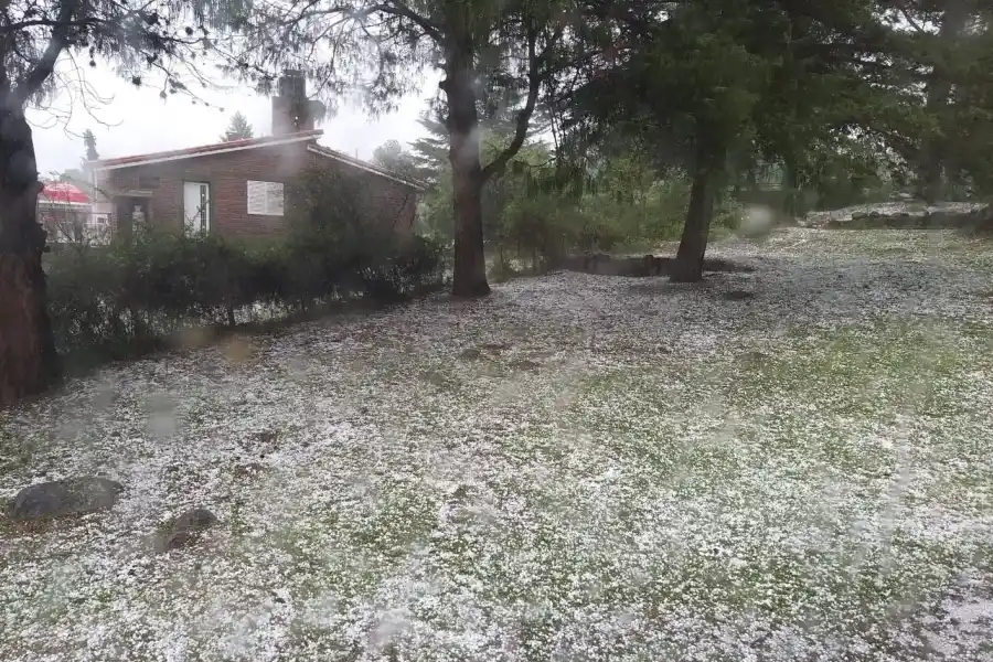 Granizo en Tafí del Valle.