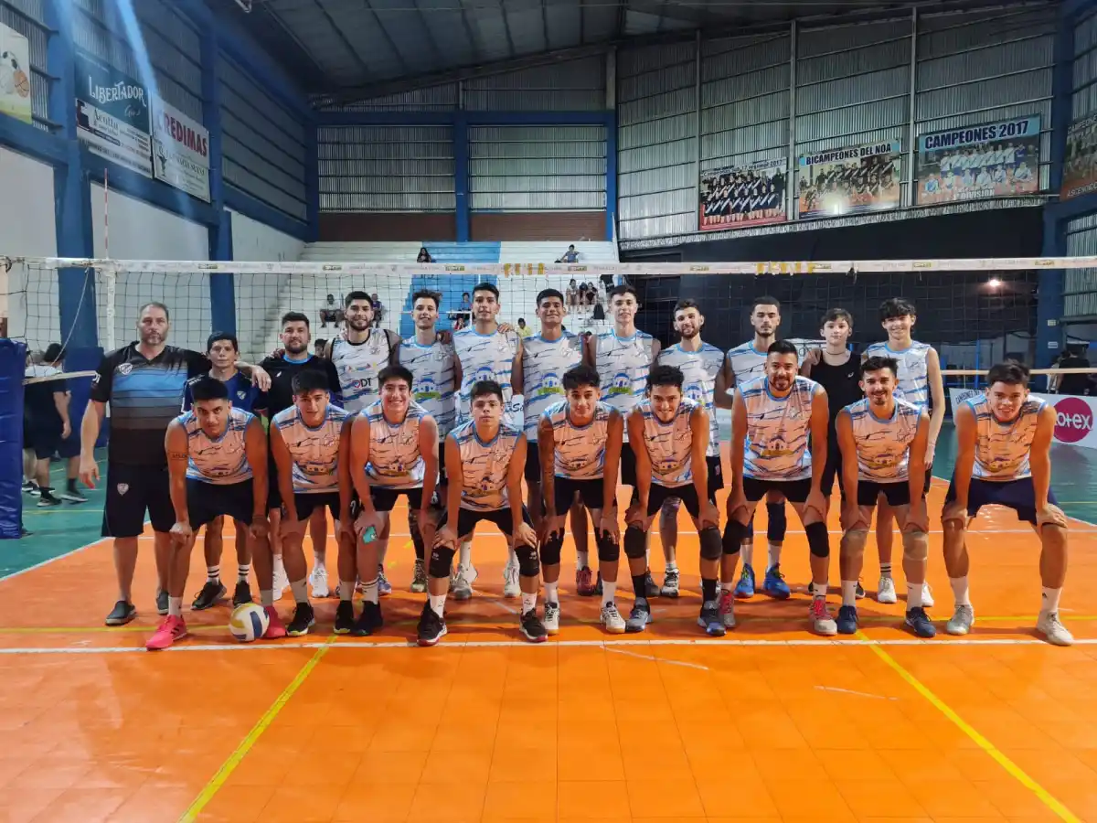 LISTO PARA JUGAR. Tucumán de Gimnasia tendrá su presentación esta noche a las 21 frente a Boca.