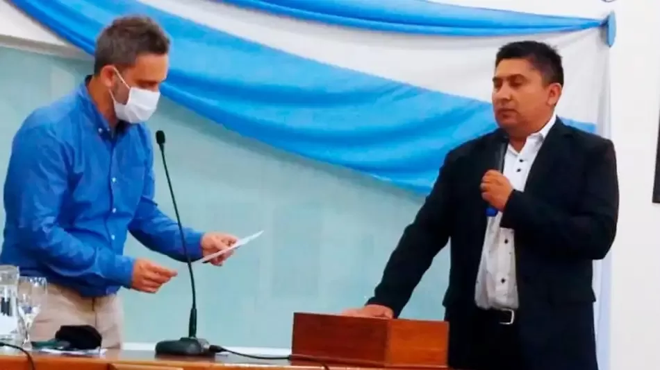 Jorge Vega, cuando asumió como concejal del Frente de Todos en Berazatégui, en diciembre de 2021