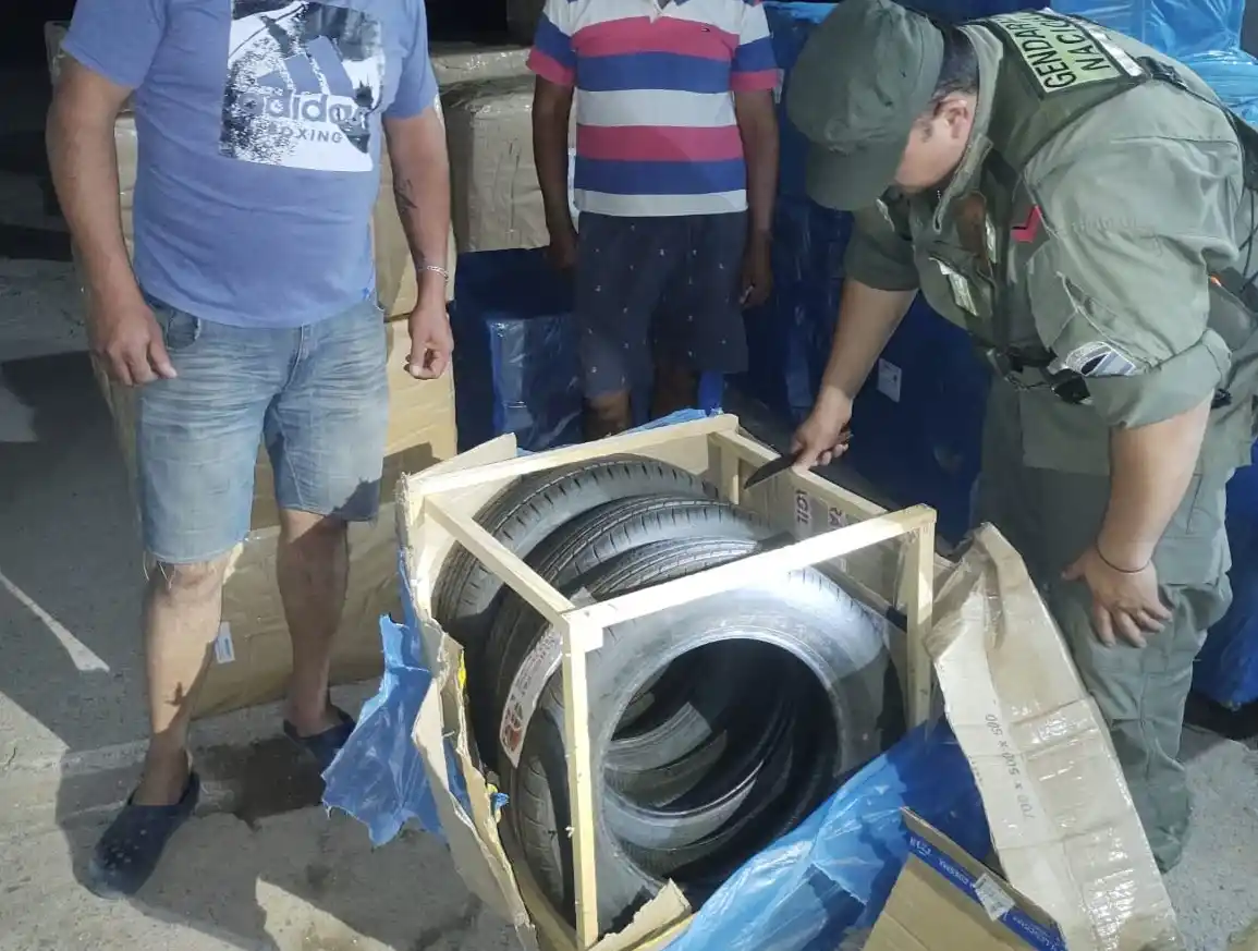 Controles en rutas de Tucumán: secuestraron 304 cubiertas sin aval legal