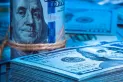El dólar blue subió 20% en 30 días