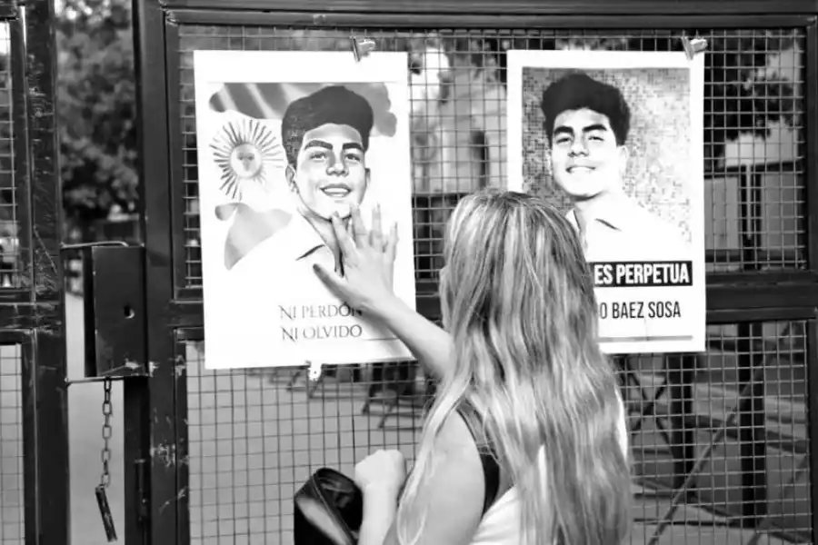 CONMOCIÓN. Allegados al joven reclaman perpetua para los imputados.