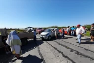 Corte en la ruta 329: los choferes de autos piratas exigen al Gobierno que se repare el camino