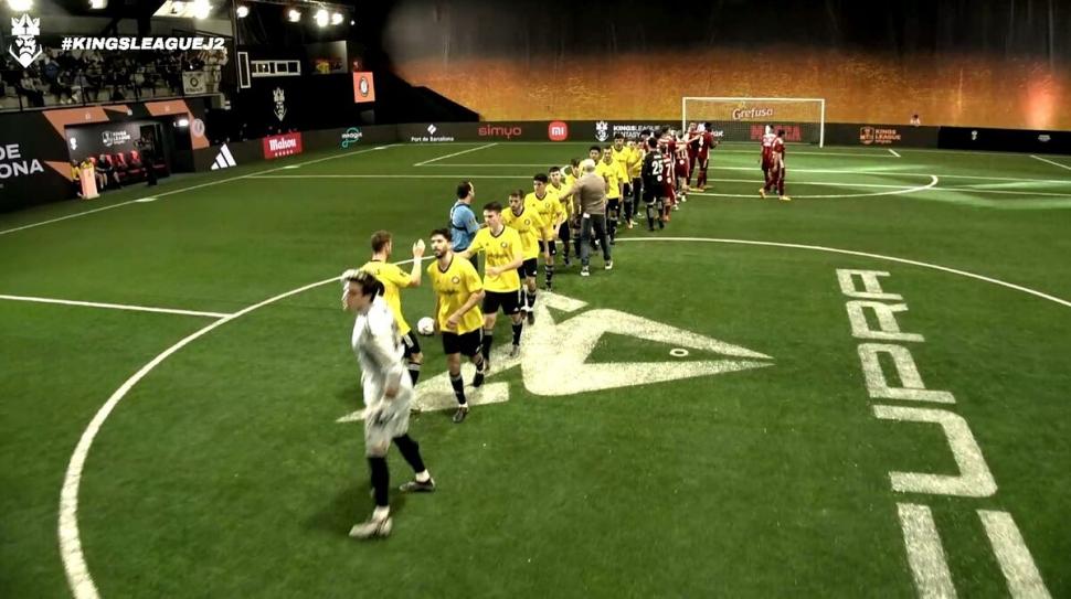 A JUGAR. Los partidos se disputan en “Cupra Arena”, una cancha ubicada en Barcelona. La competencia, que empezó el 1 de enero, arrasa en Twitch y Youtube.