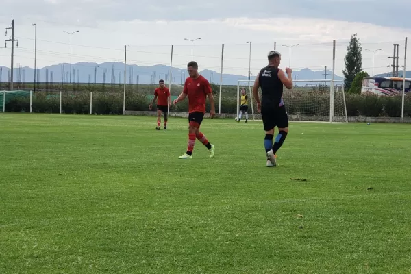 En el primer partido amistoso del día, San Martín de Tucumán derrotó al Lobo jujeño