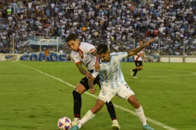 Atlético Tucumán jugó un amistoso de locos y a cancha llena