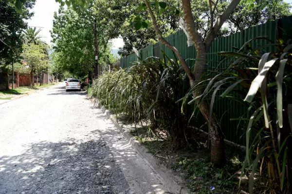 Yerba Buena intimará a vecinos a que construyan las veredas