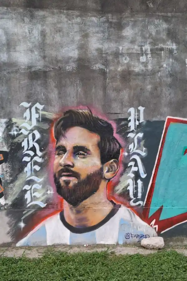 El mural de Messi en Villa Alem.