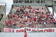 Los hinchas siguen conociendo al nuevo “Santo”