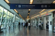 Se levantó el paro de los maleteros y, de a poco, se normalizarán los vuelos