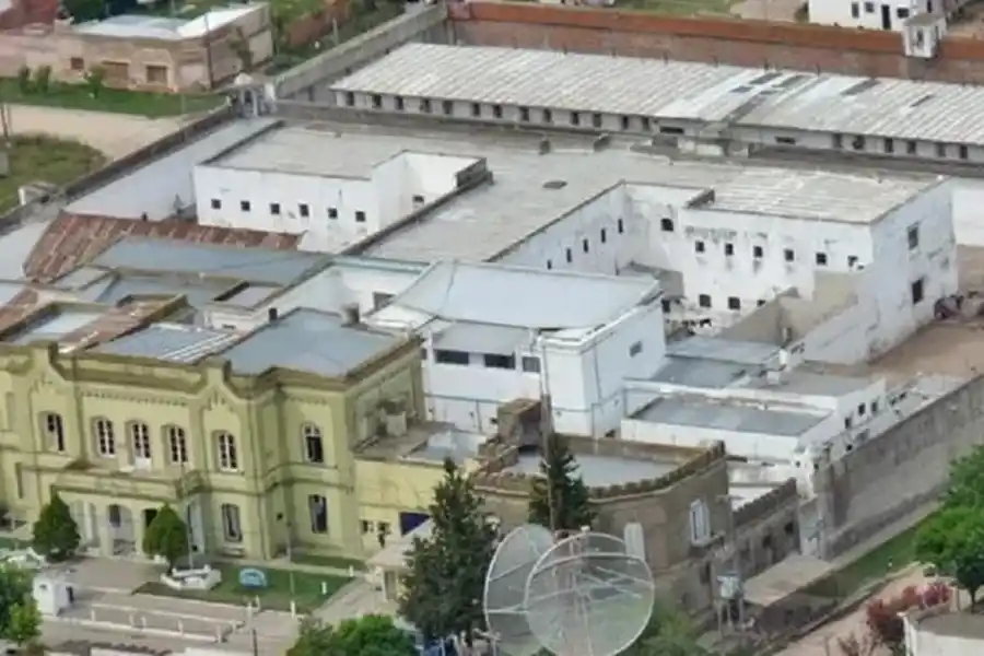 Así es el Penal de Dolores donde están alojados los rugbistas.