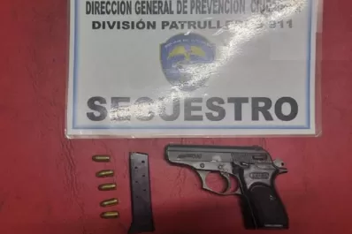 Detienen a un hombre que iba armado