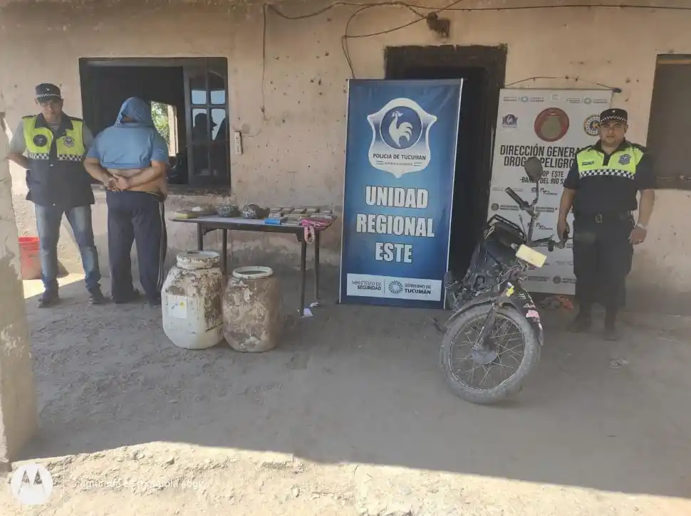 PRUEBAS. Las tarjetas para cobrar planes sociales secuestradas. 