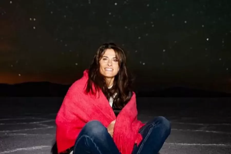 Las sorpresivas vacaciones de Gabriela Sabatini en bicicleta por el Norte argentino