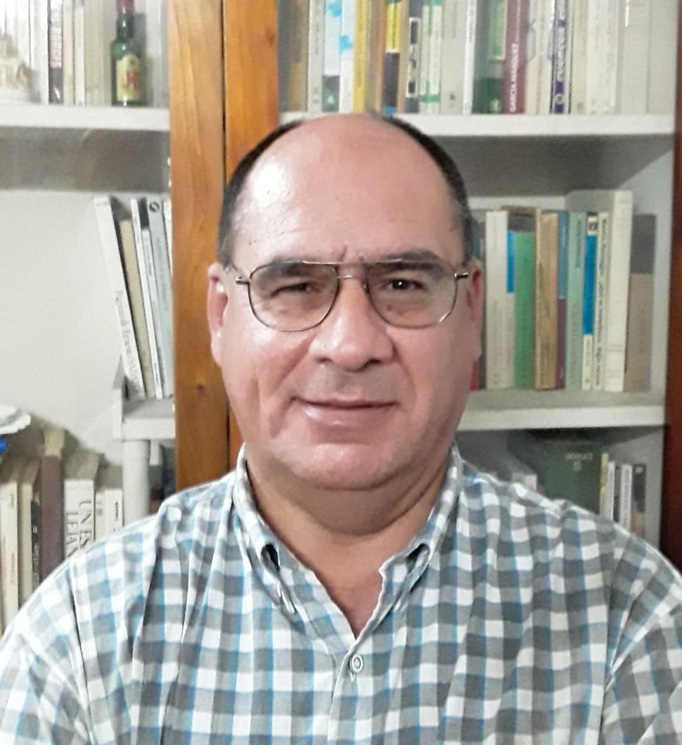 SEGUNDO LUGAR. Jorge Hernán Perera, docente.