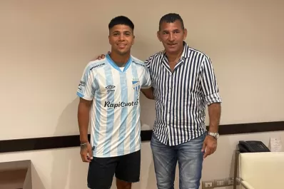 Las primeras fotos de Braian Guille con la camiseta de Atlético Tucumán
