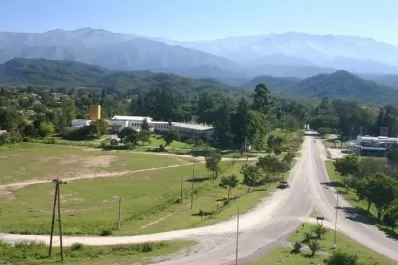 Buen clima, el paisaje de los cerros y un reducto ecológico para visitar en San Pedro de Colalao