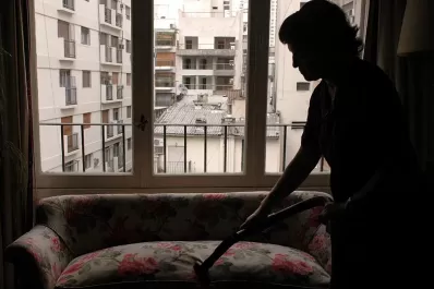 Empleadas domésticas: cuánto pasarán a cobrar con el aumento de febrero