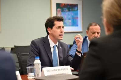 Tolosa Paz vs. “Wado”: arde la interna oficial