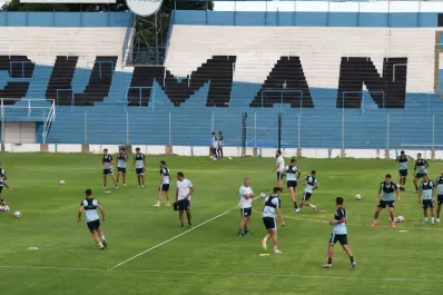 Atlético Tucumán le pone buena cara al mal tiempo