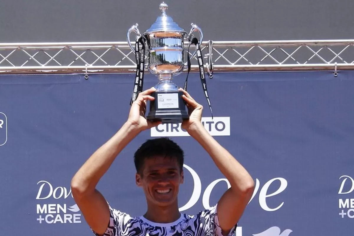 MÁS QUE MERECIDO. Coria se consagró campeón del Challenger de Concepción en Chile.
