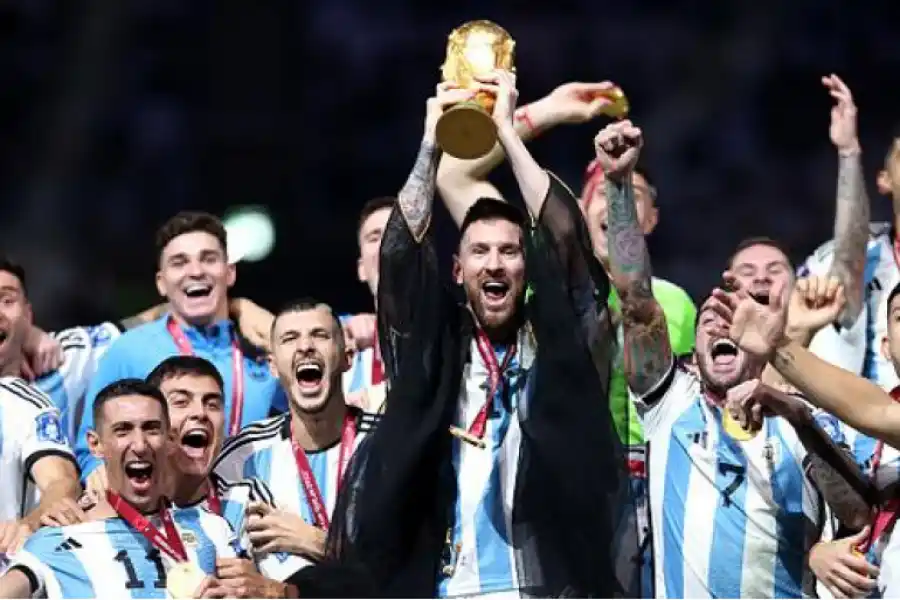 “Siempre le agradezco a Dios, yo sabía que me iba a regalar un Mundial”: Lionel Messi habló por primera vez luego del gran triunfo en Qatar