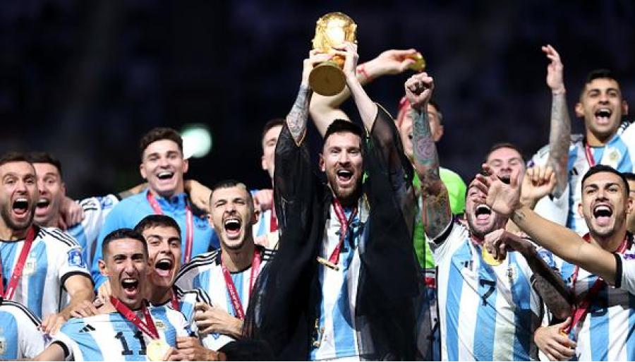 “Siempre le agradezco a Dios, yo sabía que me iba a regalar un Mundial”: Lionel Messi habló por primera vez luego del gran triunfo en Qatar