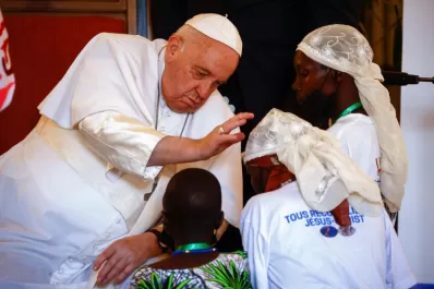 Papa Francisco: “¡Dejen de enriquecerse a costa de los pobres!”