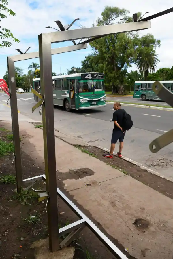 IMPOSIBLE SENTARSE. En Mate de Luna al 4.100 no quedaron ni los asientos.
