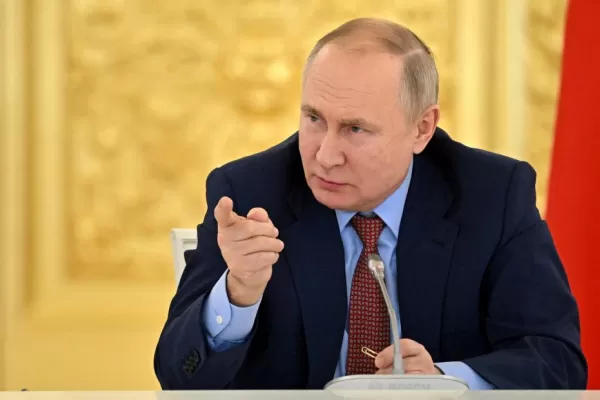 “Putin no es un Stalin moderno, pero hay una línea de continuidad entre su política y la zarosoviéti