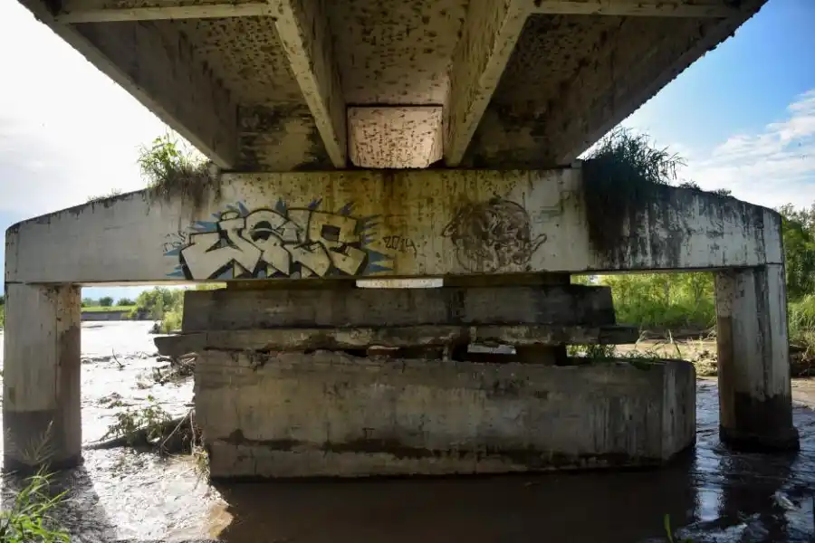 MURO DESTRUIDO. Parte de esta estructura muestra algunos daños.