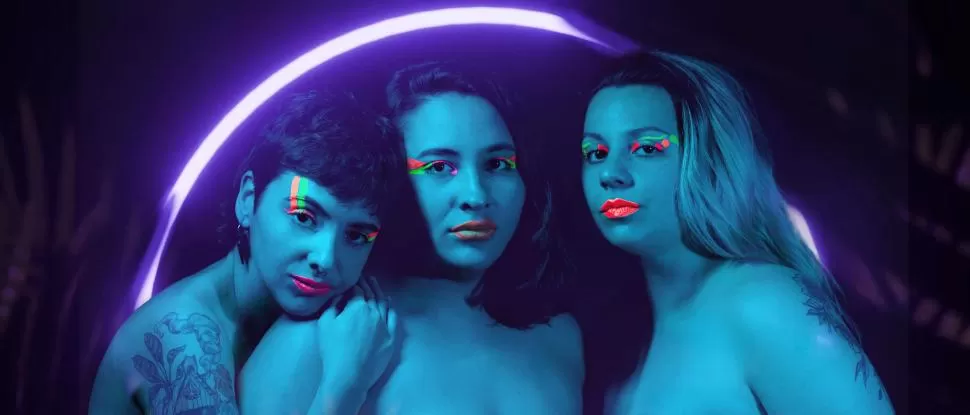 BANDA. Desde 2020, Mariana Rodríguez Fuentes, Bernarda Diosque y Noelia Anteno unen sus talentos en el grupo musical Remedios Descarada. 