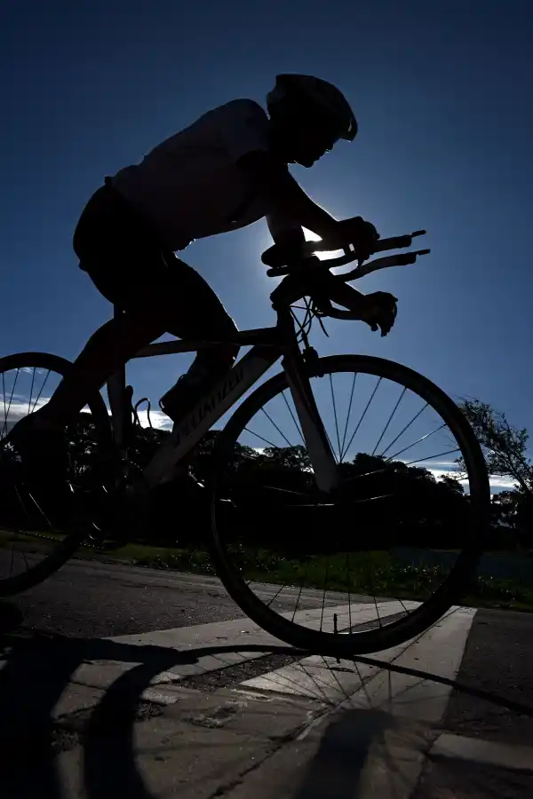 CON LOS RAYOS DE SOL. La pista inicia sus actividades muy temprano. 