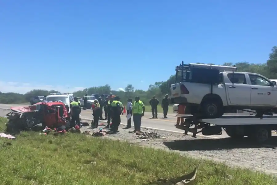 Triple choque en la ruta 9: una mujer murió y hay heridos de gravedad