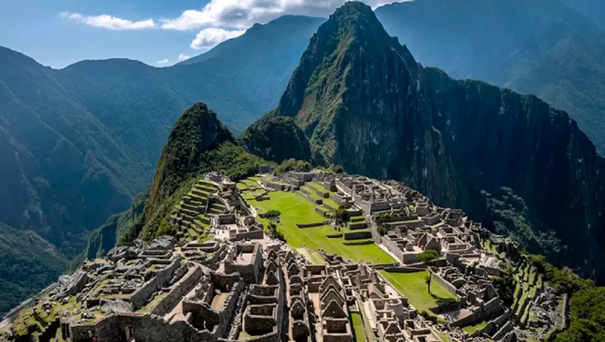 Reabren Machu Picchu tras casi un mes de cierre por protestas