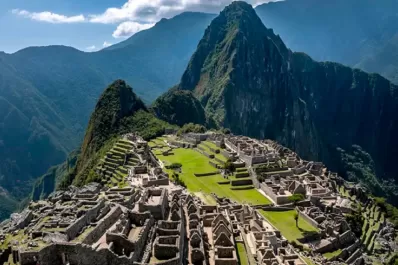 Reabren Machu Picchu tras casi un mes de cierre por protestas