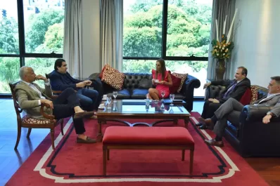 La universidad San Pablo-T amplía su oferta académica para empleados legislativos