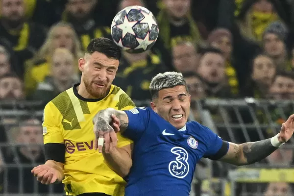 Enzo Fernández perdió el duelo que definió el triunfo de Borussia Dortmund sobre Chelsea