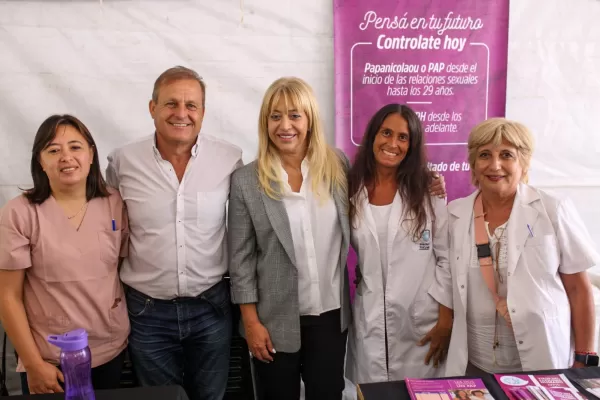 Chahla acompañó el megaoperativo en el barrio Echeverría: “Me gusta que el Sistema de Salud vaya a la gente”