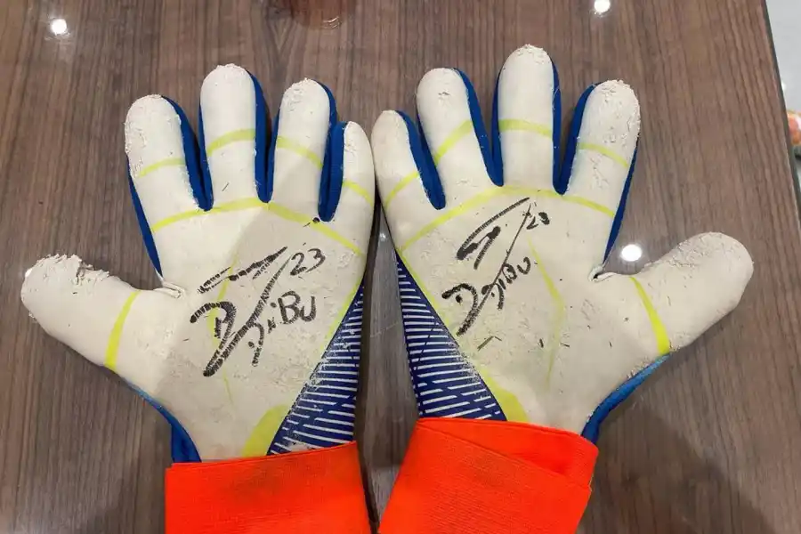 Dibu Martínez hará un enorme gesto para colaborar con los chicos con cáncer