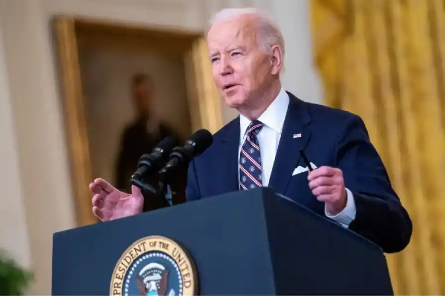 Joe Biden analiza prohibir el uso de TikTok en Estados Unidos.