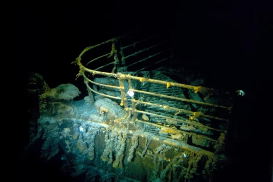 Los restos del legendario transatlántico están a 12 mil 400 pies de profundidad en las gélidas aguas del Atlántico Norte. (REUTERS)