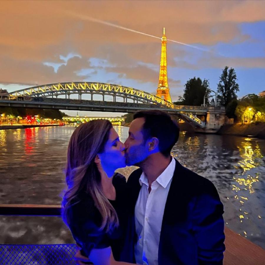 Luciano Pereyra confirma su romance con una romántica foto