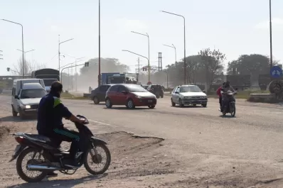 El cruce de San Andrés es peligroso de día y es peor por la noche