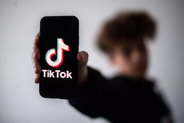 TikTok: la Unión Europea prohíbe el uso de la aplicación en dispositivos oficiales