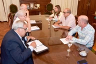 Paritarias docentes: el Gobierno ofreció un 33% hasta julio, y las bases definirán hoy si lo aceptan