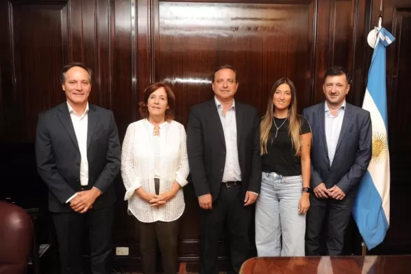 Duro golpe para Cristina: senadores se van del bloque kirchnerista del Senado
