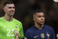 La fría reacción de Mbappé al The Best del Dibu como mejor arquero